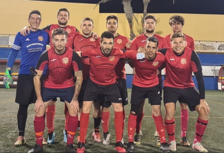 AMIGOS DEL SUR ELECTROINTERSUR, CAMPEÓN  DE LA SÚPER LIGA - FRANCISCO CABELLO NEGRIN - DE FUTBOL 7